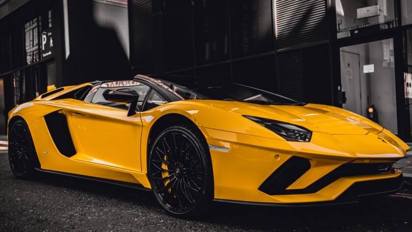 UHP Tires vs Standard All Season Tyres
